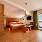 فندق Boutique Alpenhof 3*
