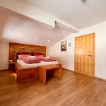 فندق Boutique Alpenhof 3*