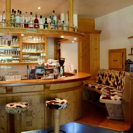 Boutique Alpenhof 3*