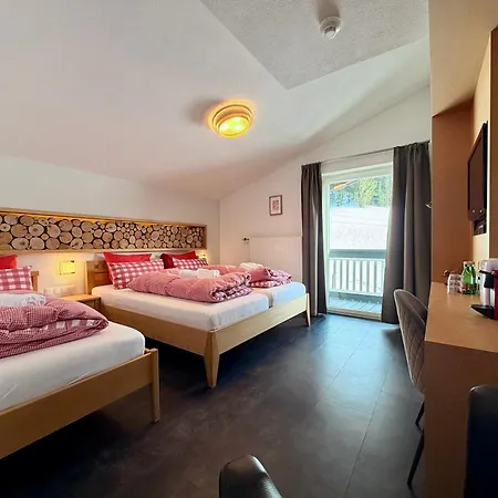 Boutique Alpenhof 3*