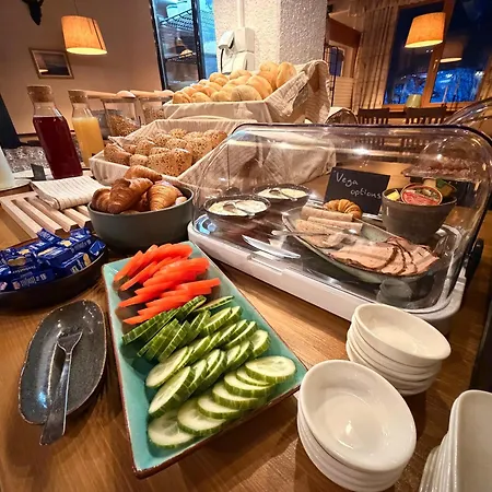 Boutique Alpenhof 3*